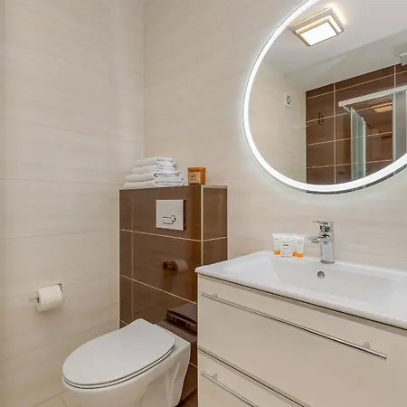 Lägenhet Family Herberta With Terrace And Parking By Rent Like