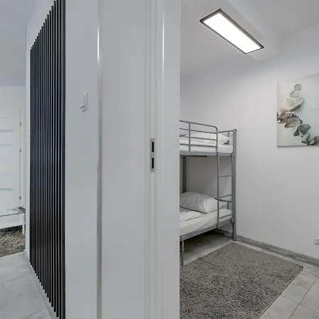 Family Herberta With Terrace And Parking By Rent Like