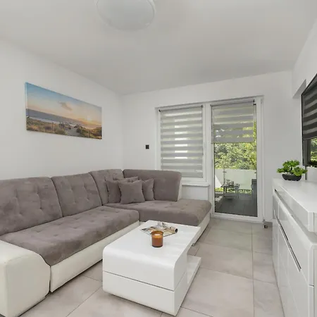 Family Herberta With Terrace And Parking By Rent Like Lägenhet Świnoujście