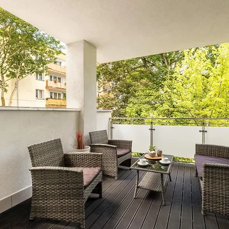 Family Herberta With Terrace And Parking By Rent Like *